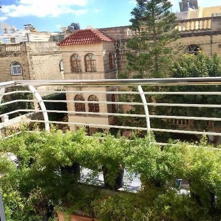 Ferienwohnung Affordable Luxury Living In Prime Location San Ġiljan Exterior foto